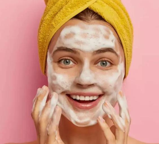 How To Do Daily Morning Skin Care Routine Correctly?