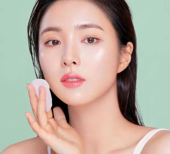 8 Ultimate Korean Skincare Routine For Oily Skin At Home