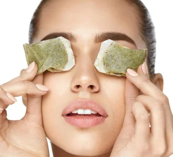 Get Rid Of Under Eye Bags: 13 Natural Remedies