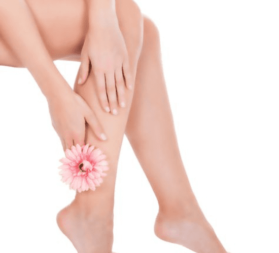 10 Best Home Remedies For Dry Skin On Legs & Tips To Prevent It